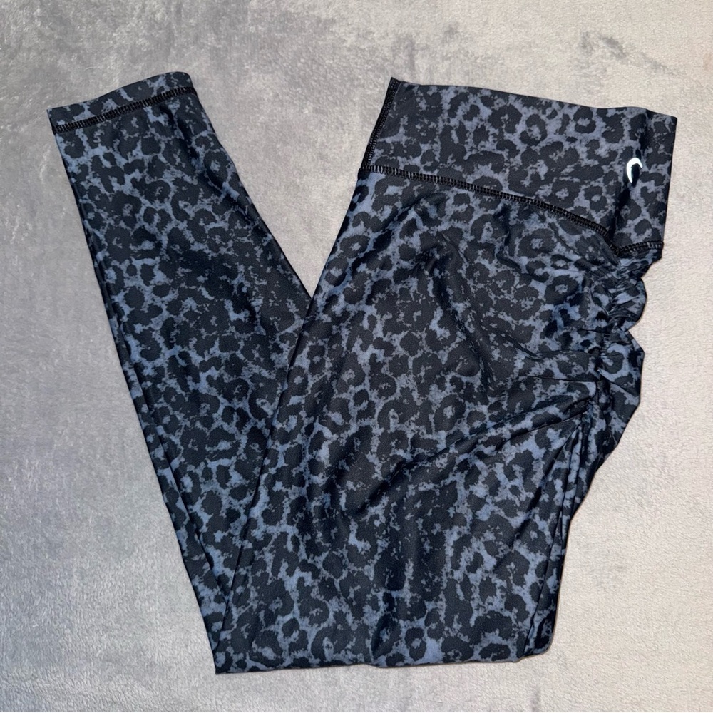 Zyia Active Stone Leopard Scrunchy Leggings Women’s Size 8-10